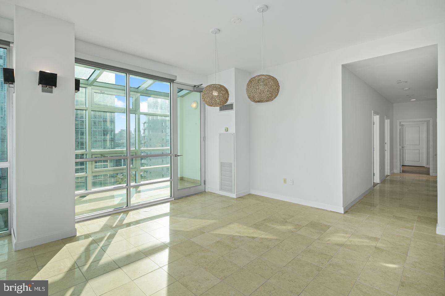 901 North Penn Street, Unit R1802 Philadelphia, PA 19123 - Photo 8 of 32