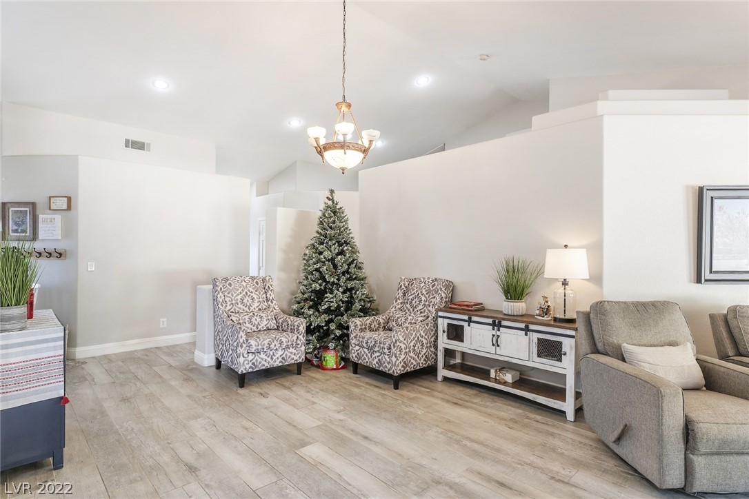 110 Rancho Maderas Way Henderson, NV 89002 - Photo 6 of 40 Gallery Image 6