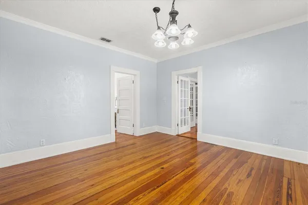 $300,000 | 57 South Trowell Avenue, Umatilla, FL 32784