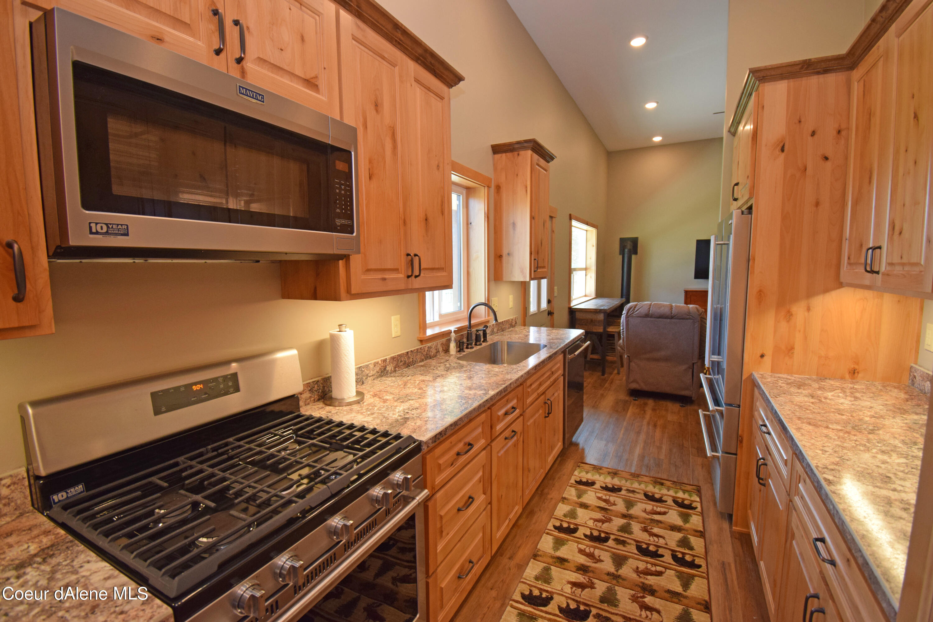 8694 Meadow Creek Road Bonners Ferry, ID 83805 - Photo 6 of 26 Kitchen