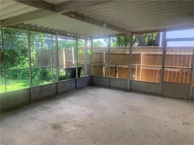 $1,950 | Undisclosed Address, New Orleans, LA 70122