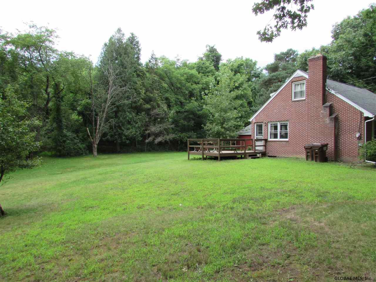 279 Van Wies Point Road Bethlehem, NY 12077 - Photo 2 of 25 Photo 2