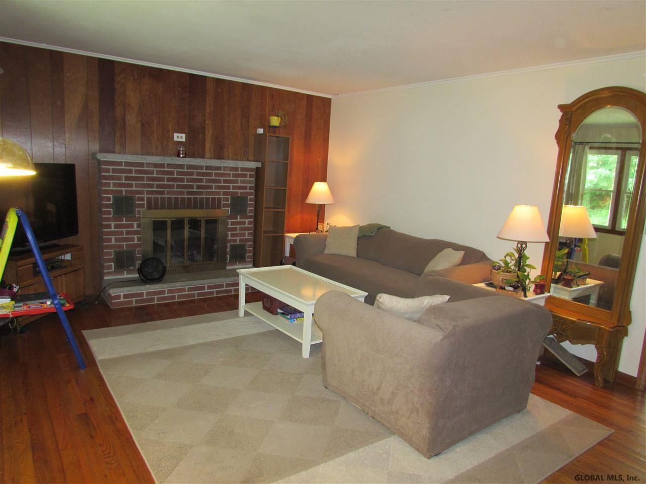 279 Van Wies Point Road Bethlehem, NY 12077 - Photo 5 of 25 Photo 5