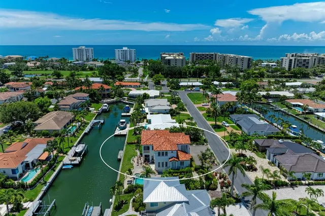 $3,995,000 | 550 Yardarm Lane, Longboat Key, FL 34228