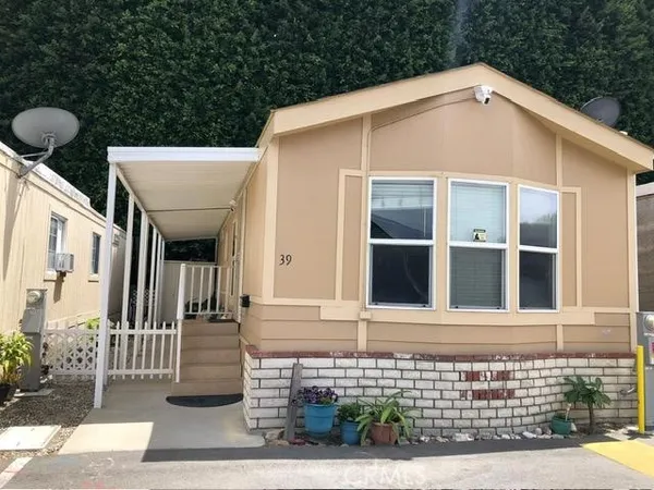 $170,000 | 8600 Contreras Street, Unit 39, Paramount, CA 90723