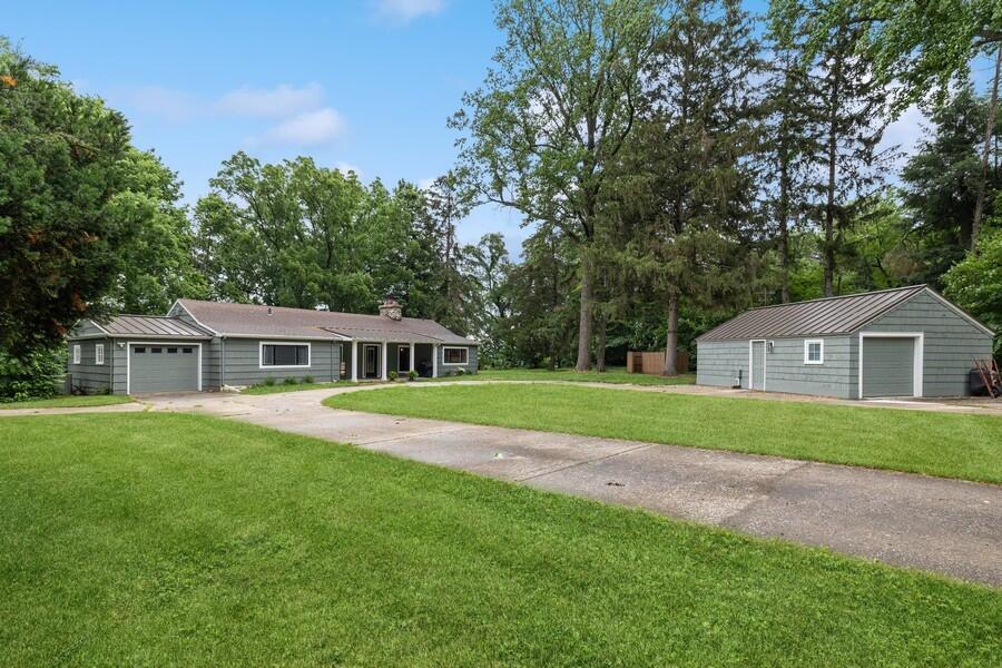 10668 Range Line Road Berrien Springs, MI 49103 - Photo 21 of 39 07_10668RangeLineRoad_300_FrontView_LowR
