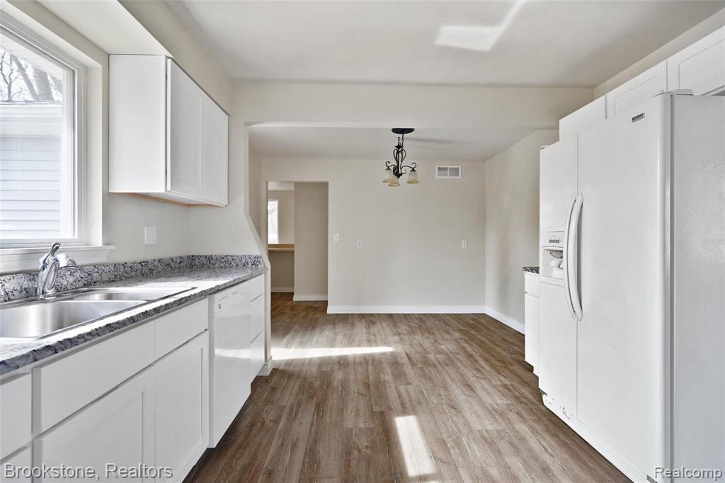 140 Michelson Road Rochester, MI 48307 - Photo 12 of 31