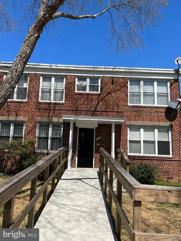$1,300 | 141 Galveston Place Southwest, Washington, DC 20032