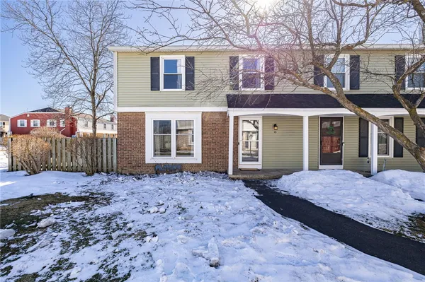 $199,900 | 16 Springwood Drive, Webster, NY 14580