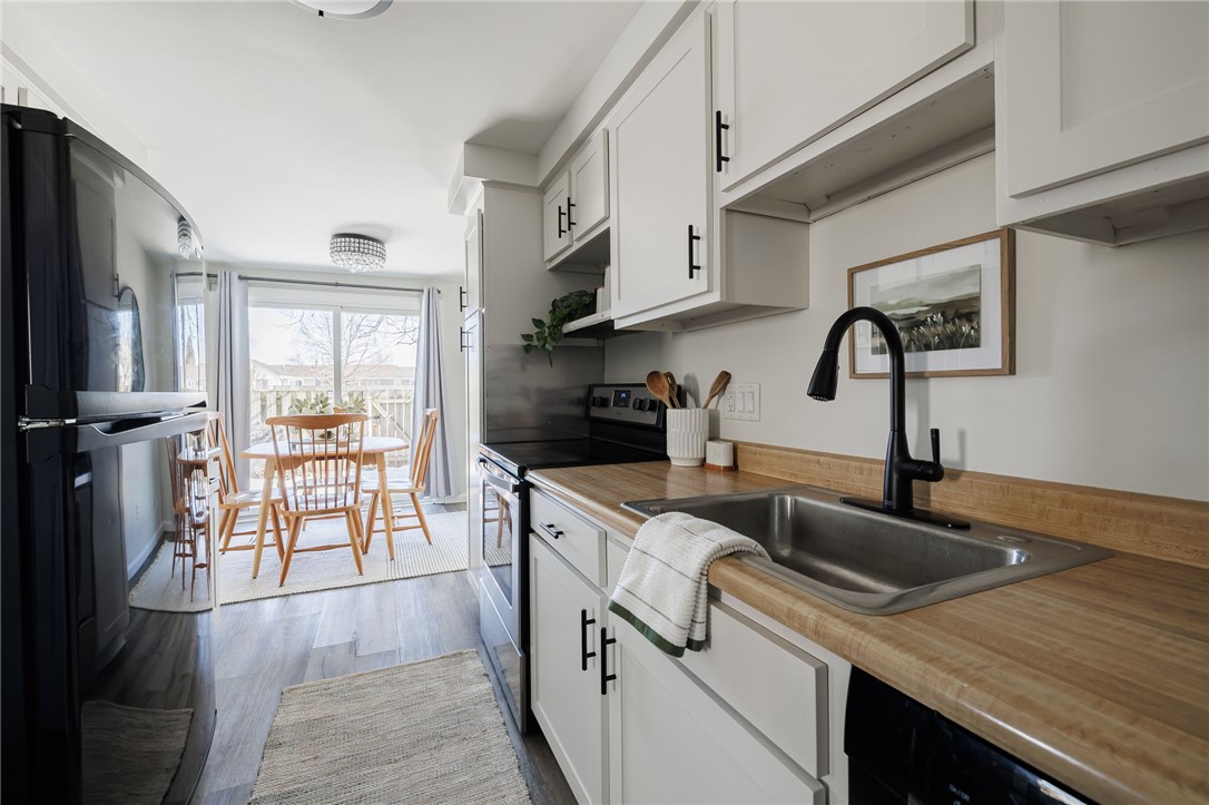 16 Springwood Drive Webster, NY 14580 - Photo 13 of 23