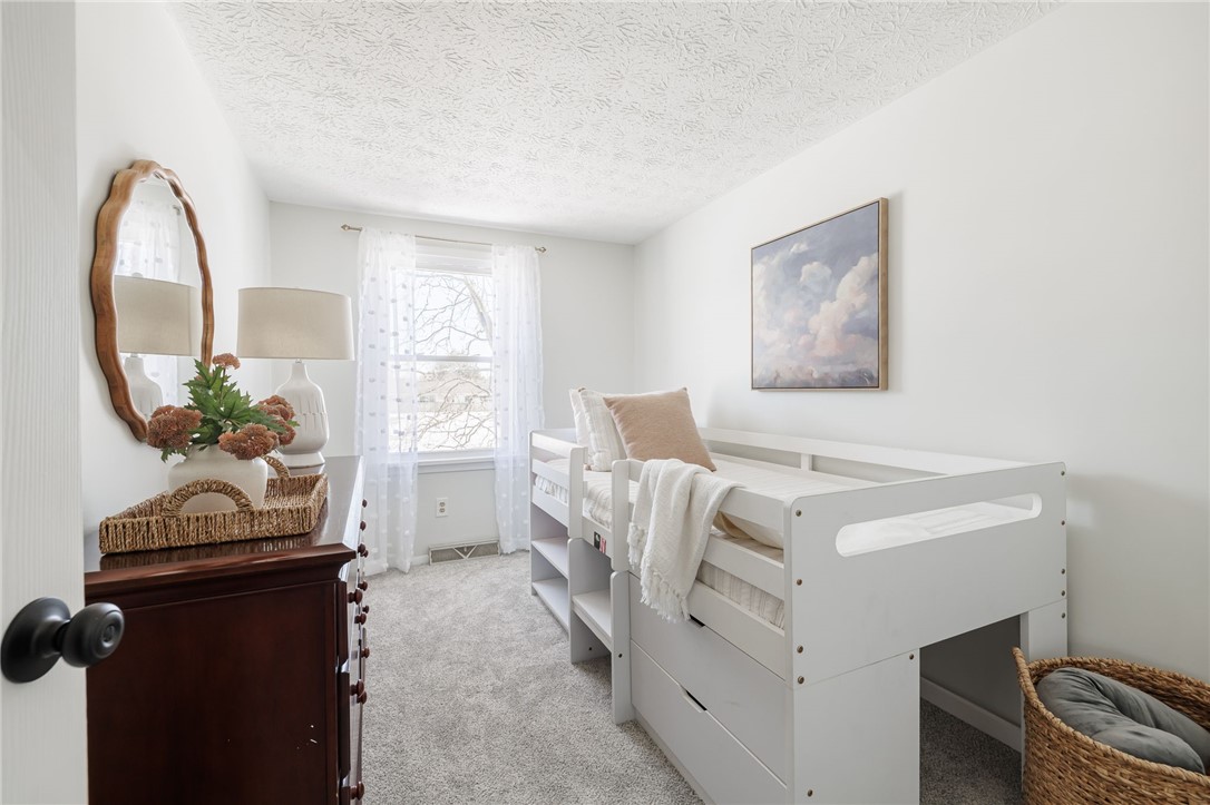 16 Springwood Drive Webster, NY 14580 - Photo 18 of 23