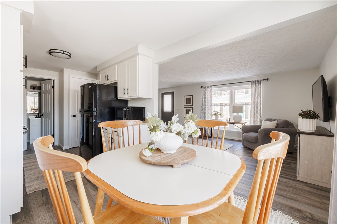 16 Springwood Drive Webster, NY 14580 - Photo 7 of 23