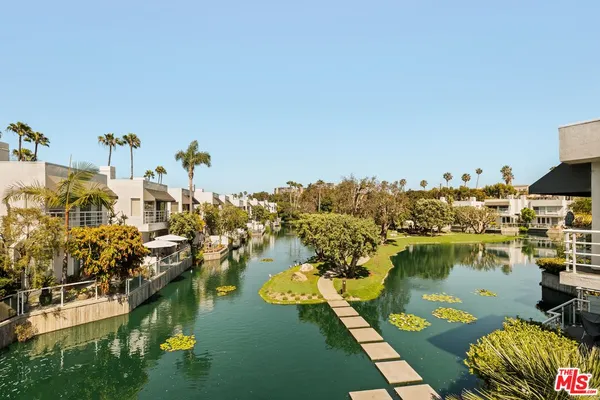$1,895,000 | 610 Harbor Street, Unit 1, Venice, CA 90291