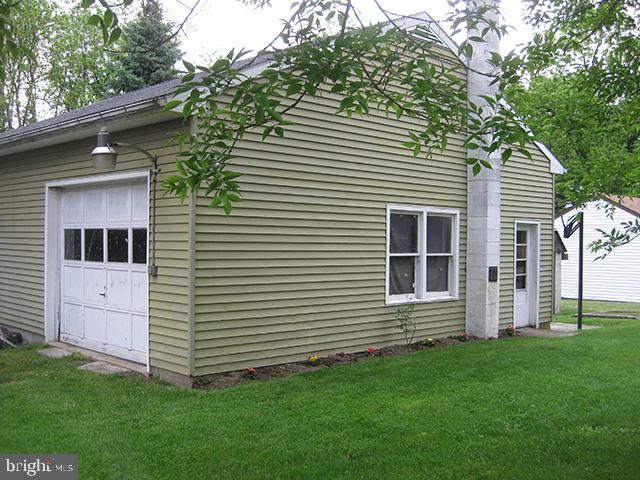 1301 Sandhill Road Lebanon, PA 17046 - Photo 6 of 22 Gallery Image 6