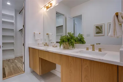 $1,000,000 | 2315 South Vernon Avenue, Dallas, TX 75224