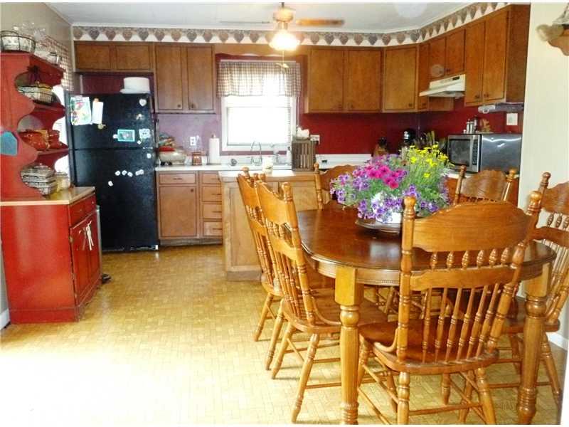 712 Hill Road Georgetown, PA 15043 - Photo 8 of 16 Kitchen.