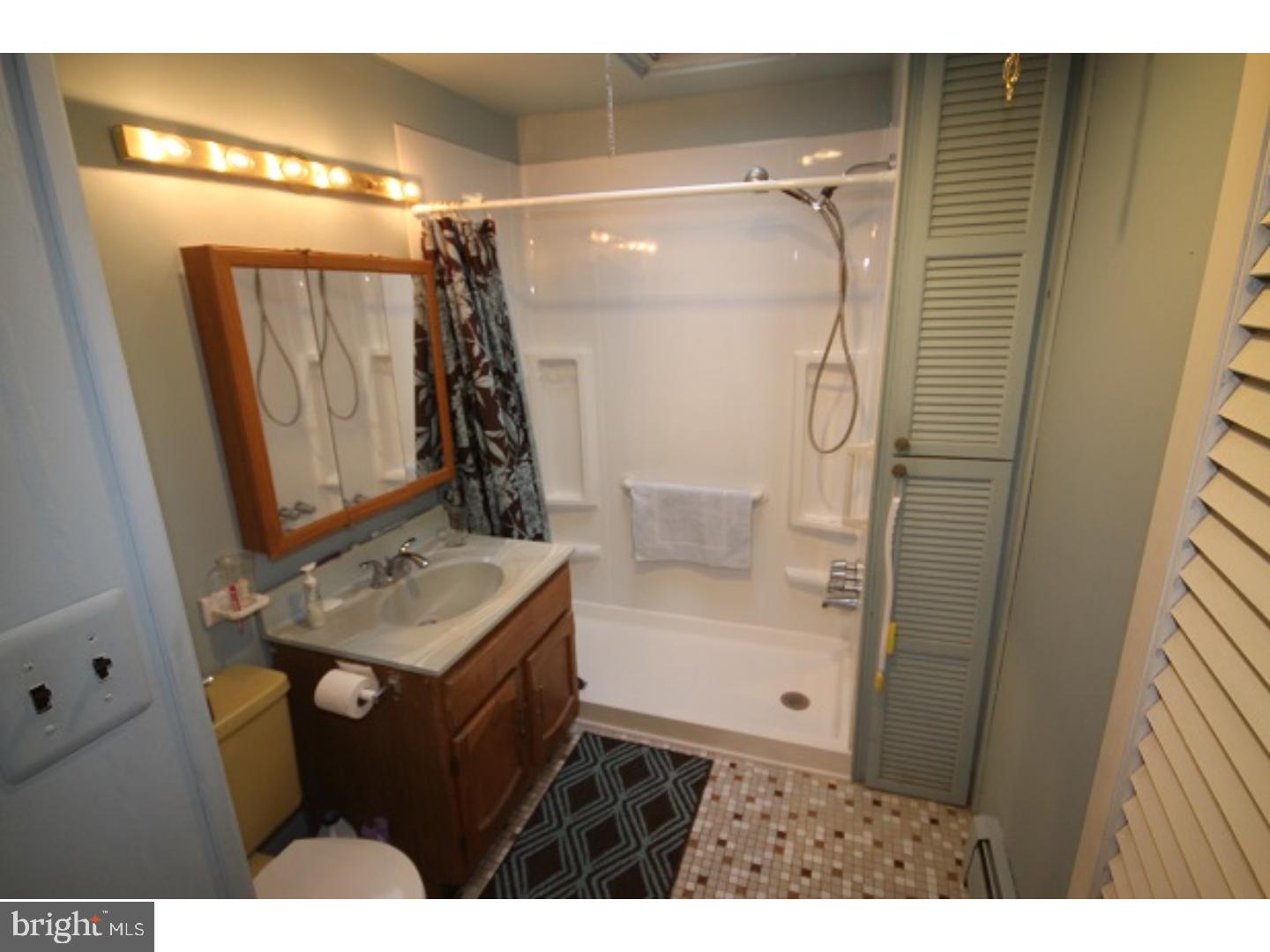 1341 Hillcrest Road Conshohocken, PA 19428 - Photo 5 of 10 Bathroom