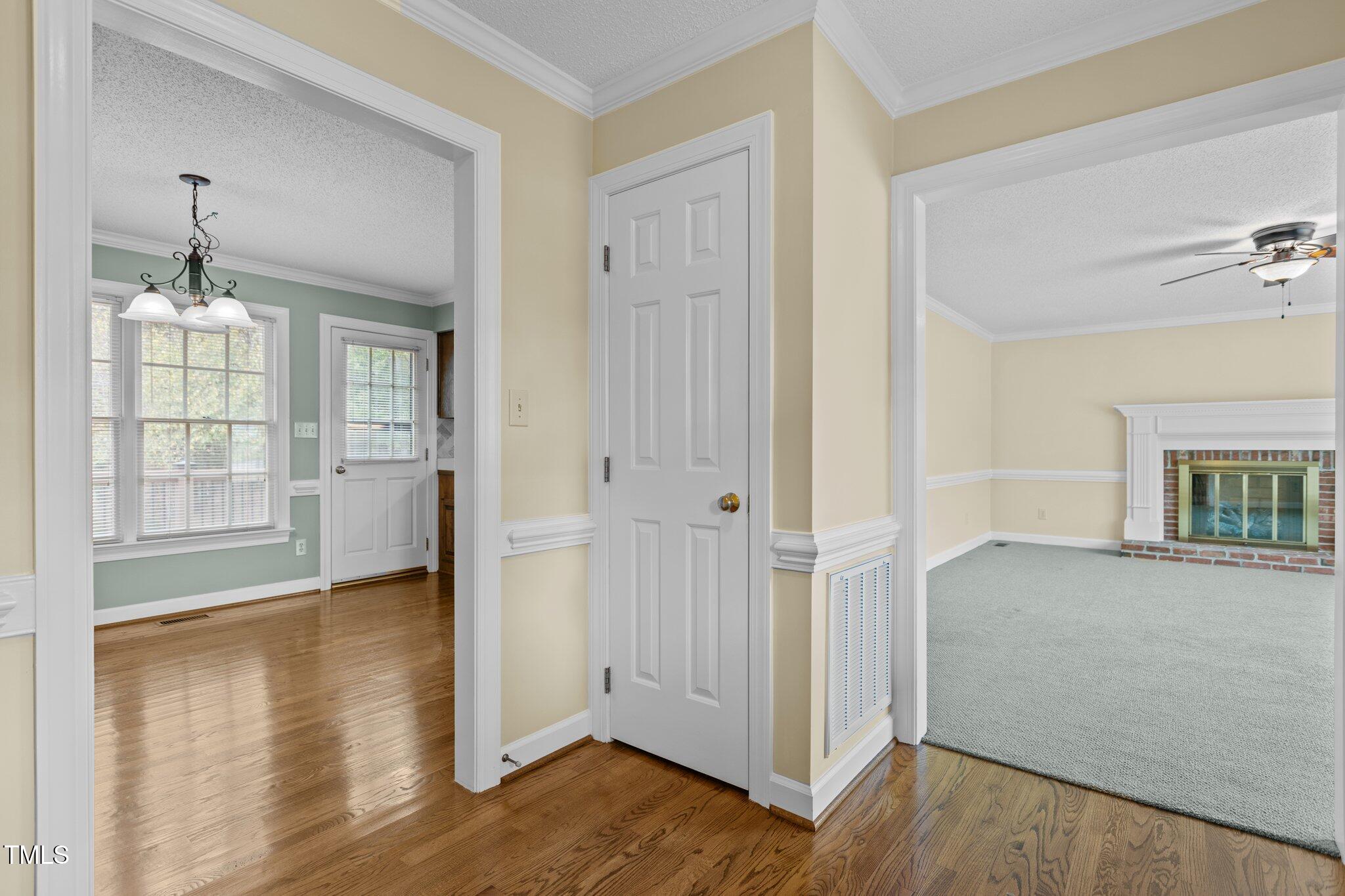 5940 Hampton Ridge Road Raleigh, NC 27603 - Photo 5 of 42 21-web-or-mls-IMGL6363