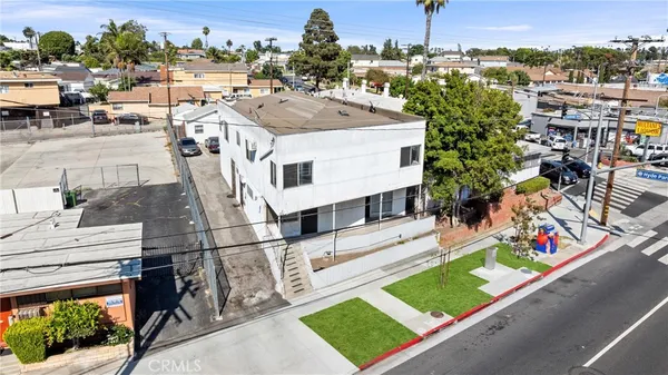 $899,000 | 704 Centinela Avenue, Inglewood, CA 90302