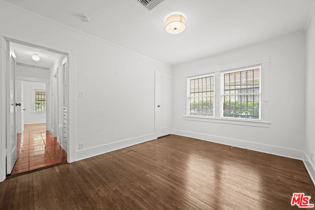 5515 Ruthelen Street Los Angeles, CA 90062 - Photo 5 of 10