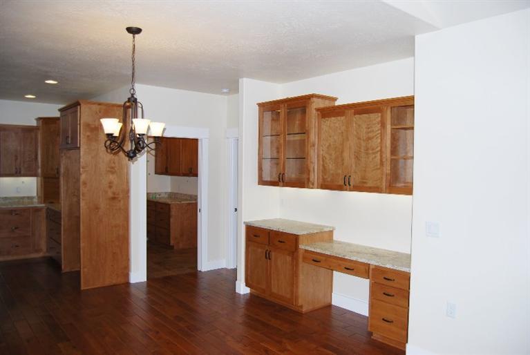 1191 Boulder Ridge Street Central Point, OR 97502 - Photo 5 of 20 Dining room built-ins: desk with file dr