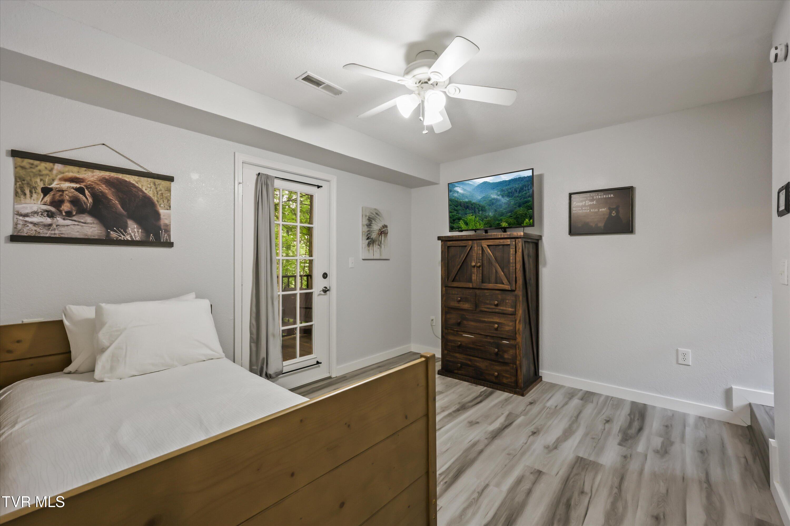 516-537 Proffitt Road, Unit 17 Gatlinburg, TN 37738 - Photo 27 of 57 19-537 Johnson Ln unit 2 14