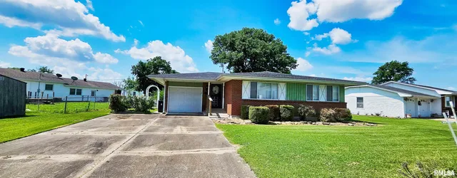 $79,900 | 103 David Drive, McClure, IL 62957