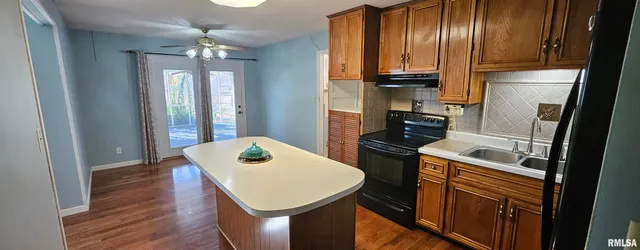 $79,900 | 103 David Drive, McClure, IL 62957