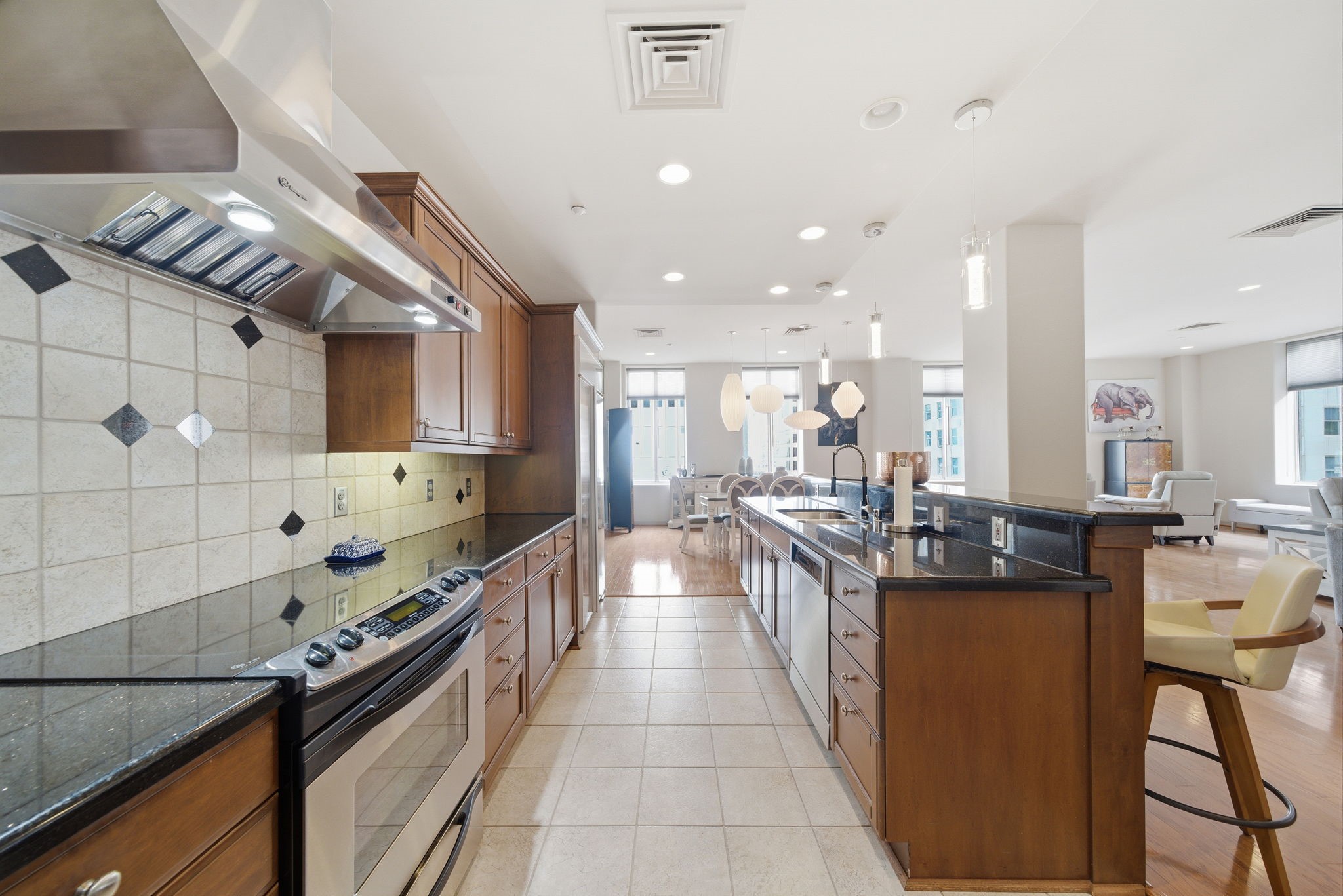 914 Main Street, Unit 801 Houston, TX 77002 - Photo 9 of 31