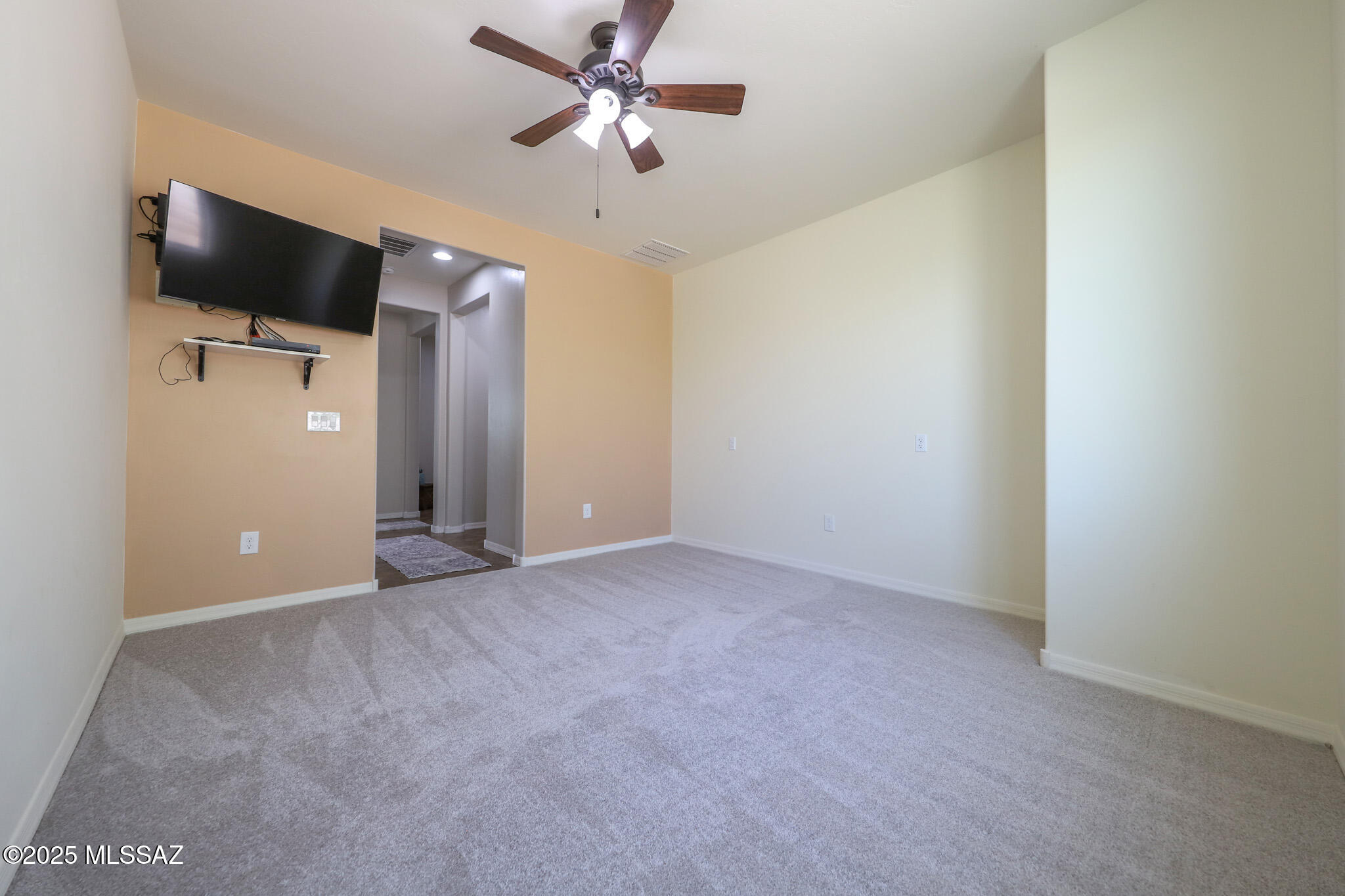 9426 Horned Lizard Loop Tucson, AZ 85747 - Photo 22 of 32