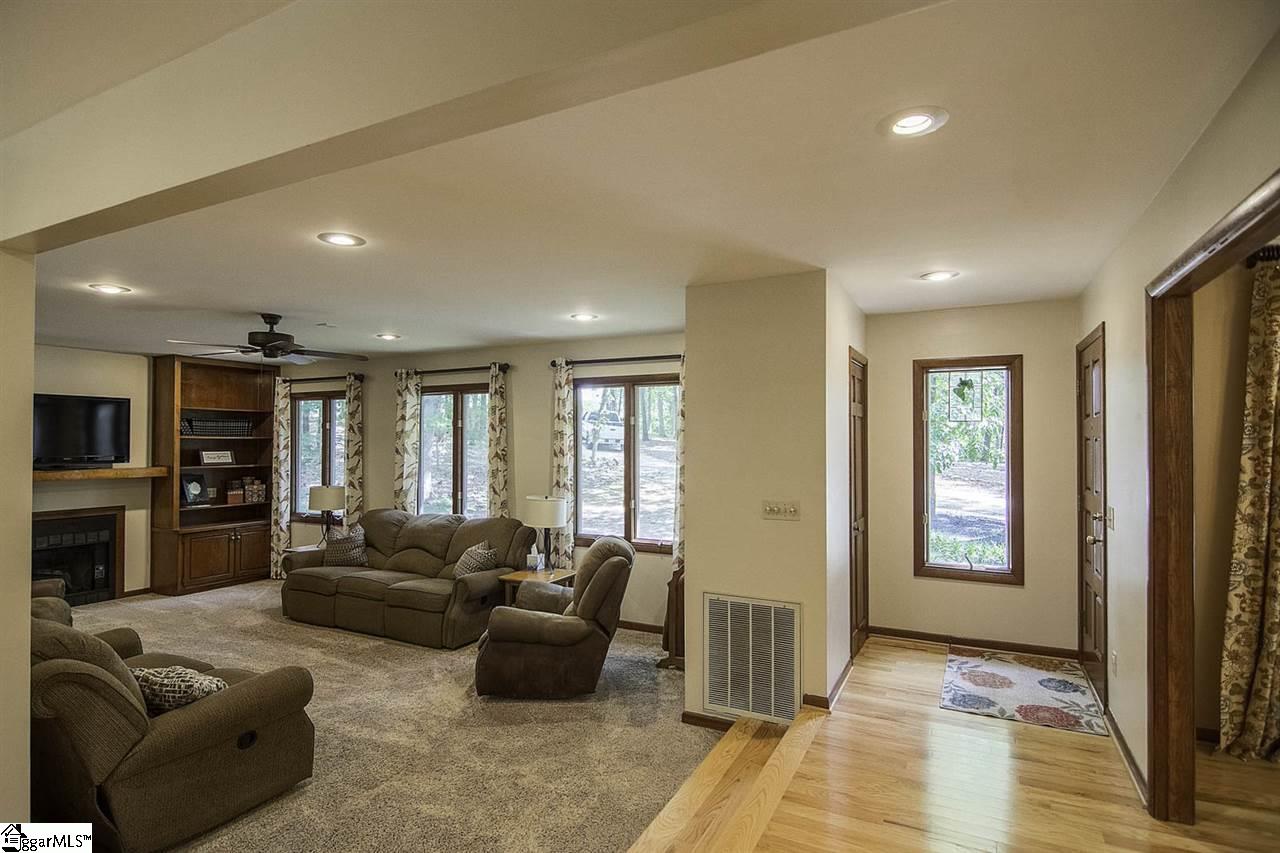 320 Airport Road Seneca, SC 29678 - Photo 2 of 26 Gallery Image 2