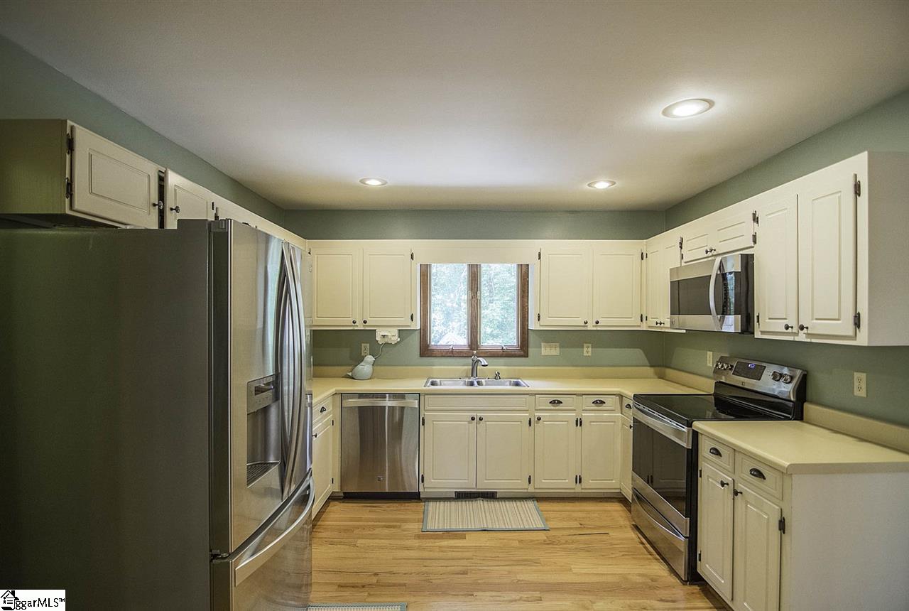 320 Airport Road Seneca, SC 29678 - Photo 5 of 26 Gallery Image 5