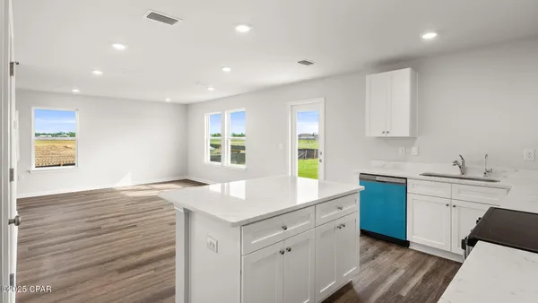 $304,900 | 3127 Breezy Bay Court, Southport, FL 32409