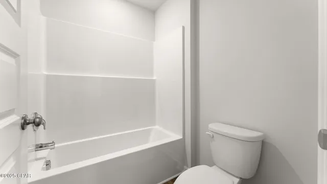 $314,900 | 3127 Breezy Bay Court, Southport, FL 32409