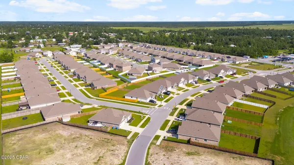 $304,900 | 3127 Breezy Bay Court, Southport, FL 32409