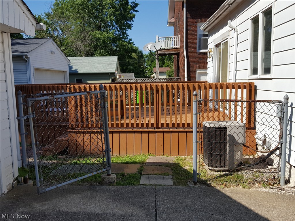 1384 South Green Road Cleveland, OH 44121 - Photo 11 of 11 Gallery Image 11
