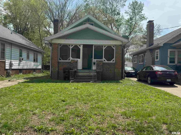 $24,900 | 412 East Republic Street, Peoria, IL 61603