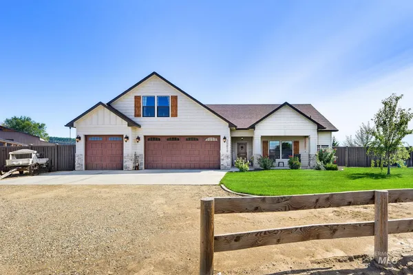 $1,299,900 | 25810 Chandler Drive, Wilder, ID 83676