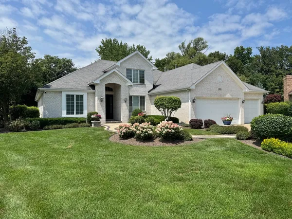 $742,000 | 19918 Amberly Court, Mokena, IL 60448