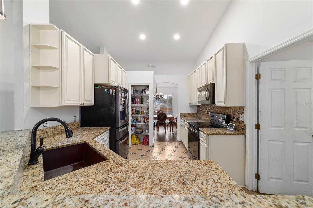 9545 Bahia Road Ocala, FL 34472 - Photo 21 of 38