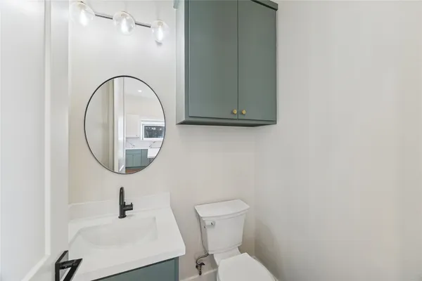 $669,900 | 1525 Caywood Lane, Unit E, Houston, TX 77055