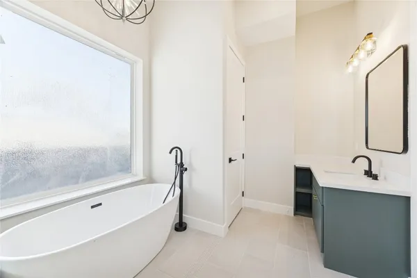 $669,900 | 1525 Caywood Lane, Unit E, Houston, TX 77055