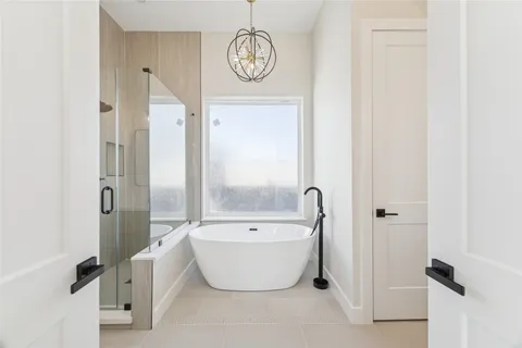 $669,900 | 1525 Caywood Lane, Unit E, Houston, TX 77055