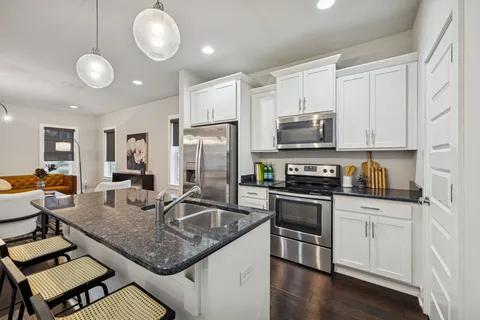 $359,999 | 732 Cottage Park Drive, Nashville, TN 37207