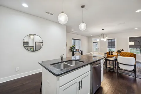 $359,999 | 732 Cottage Park Drive, Nashville, TN 37207