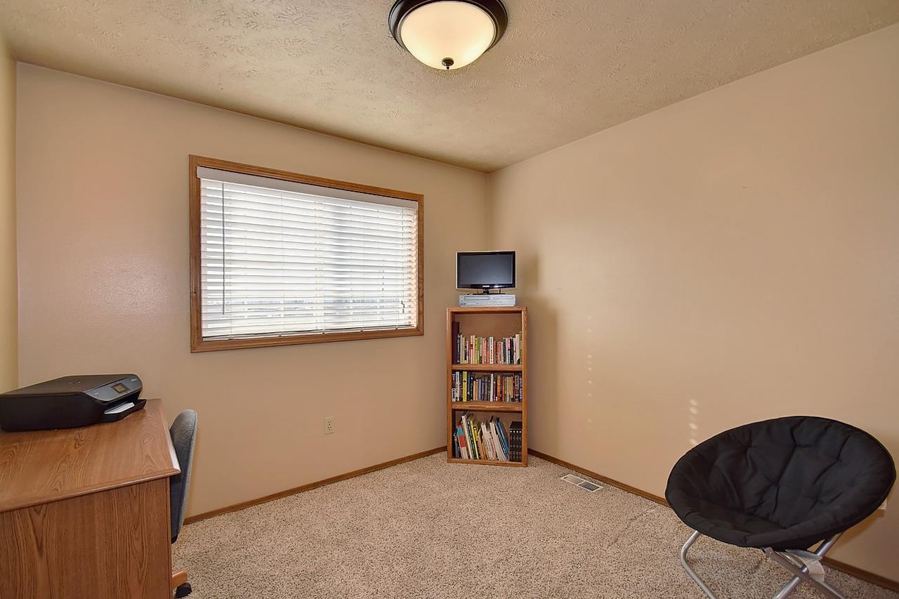 1714 North Long Road Spokane Valley, WA 99016 - Photo 13 of 20