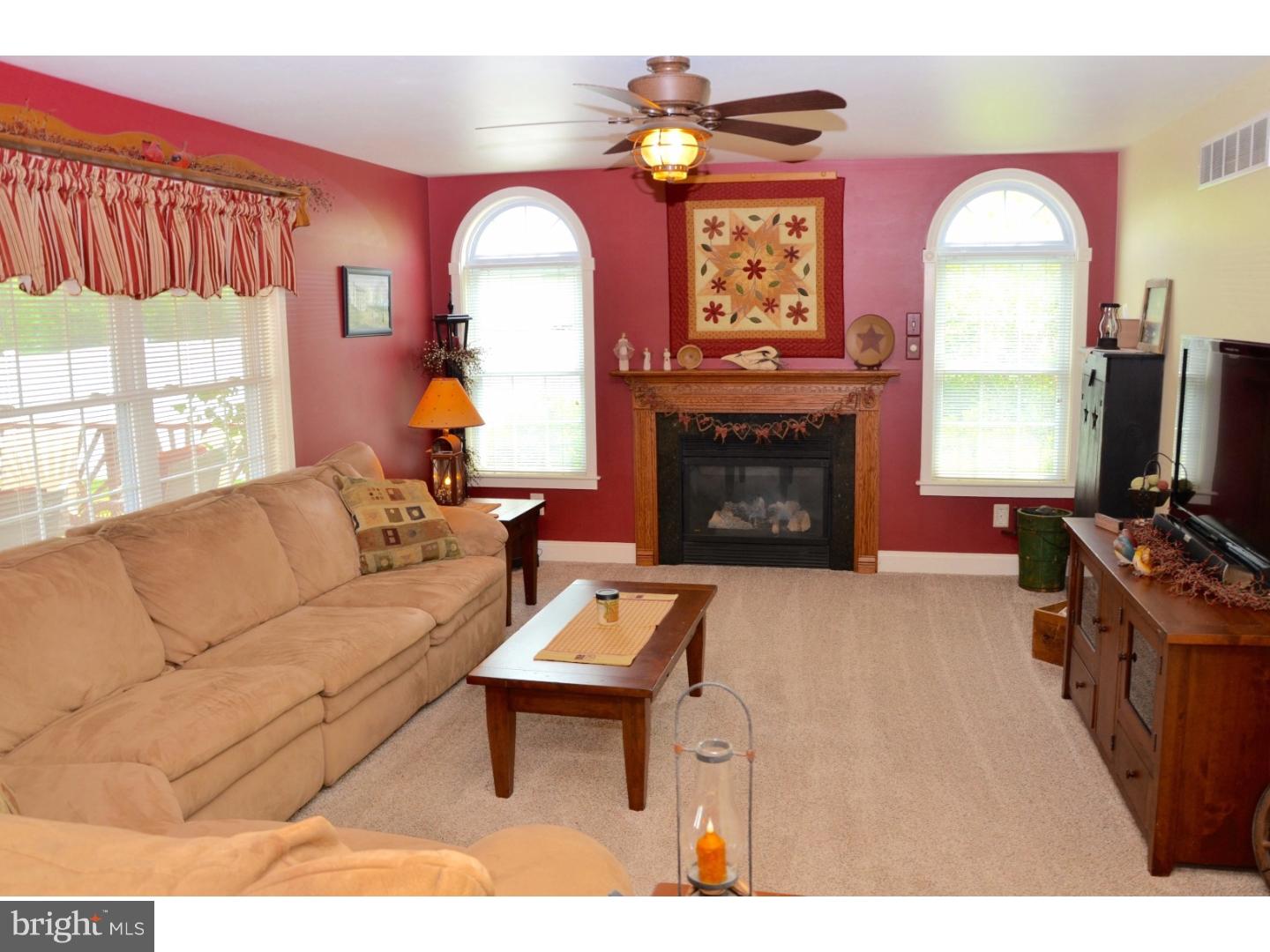 102 Clearview Drive Sinking Spring, PA 19608 - Photo 9 of 25 Family Room