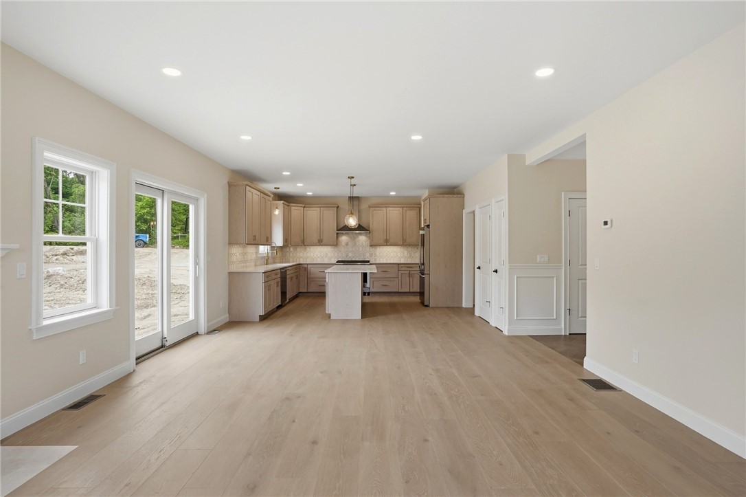 413 New River Road Lincoln, RI 02838 - Photo 11 of 50