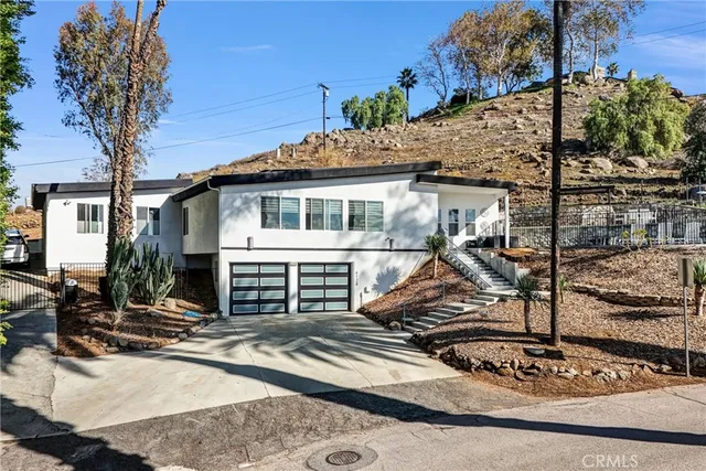 $900,000 | 6128 Hawarden Drive, Riverside, CA 92506