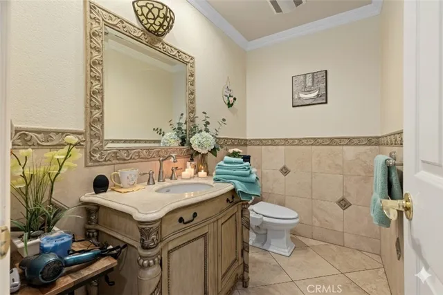 $1,550,000 | 18202 Beach Boulevard, Huntington Beach, CA 92648